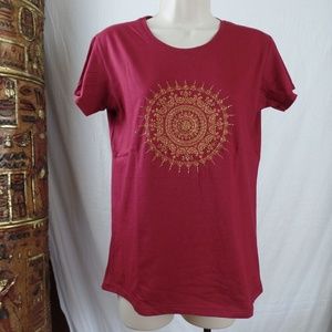 Embroidered beaded mandala 100% cotton cranberry t-shirt size small/medium